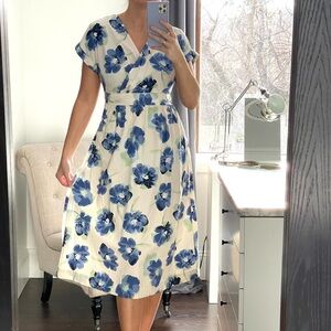 New! Floral Blue & White Modi Dress with Short Sleeves size S fits M 100% cotton